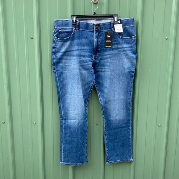 Men's Straight Tapered Active Stretch Blue Denim Jeans Pants Size 42X30 - Picture 1 of 8